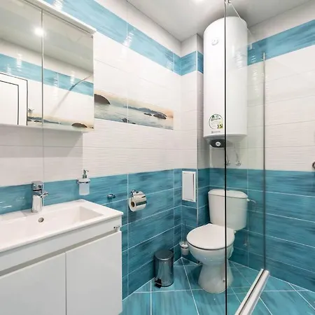 Peaceful Place - Vazov Street * Βάρνα