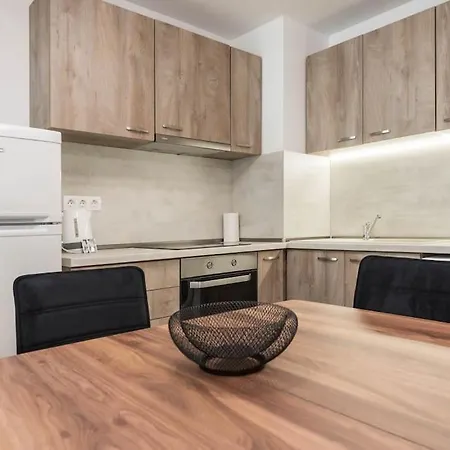 1br Place In The Center Of Апартаменты