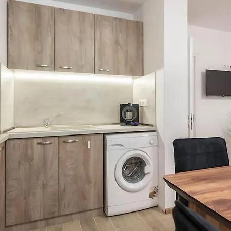 Peaceful Place - Vazov Street Apartament *